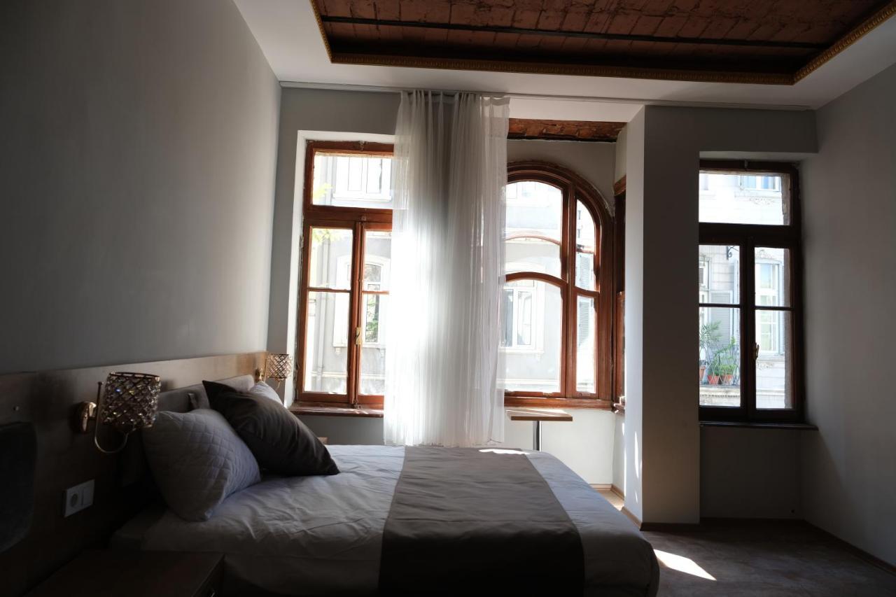 Adamantides Hotel Istanbul Exterior photo