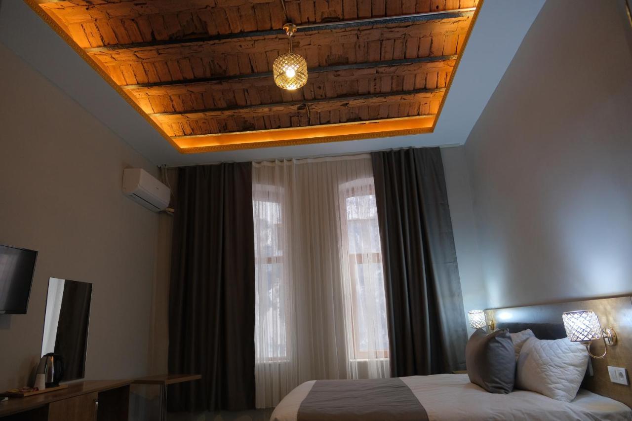 Adamantides Hotel Istanbul Exterior photo